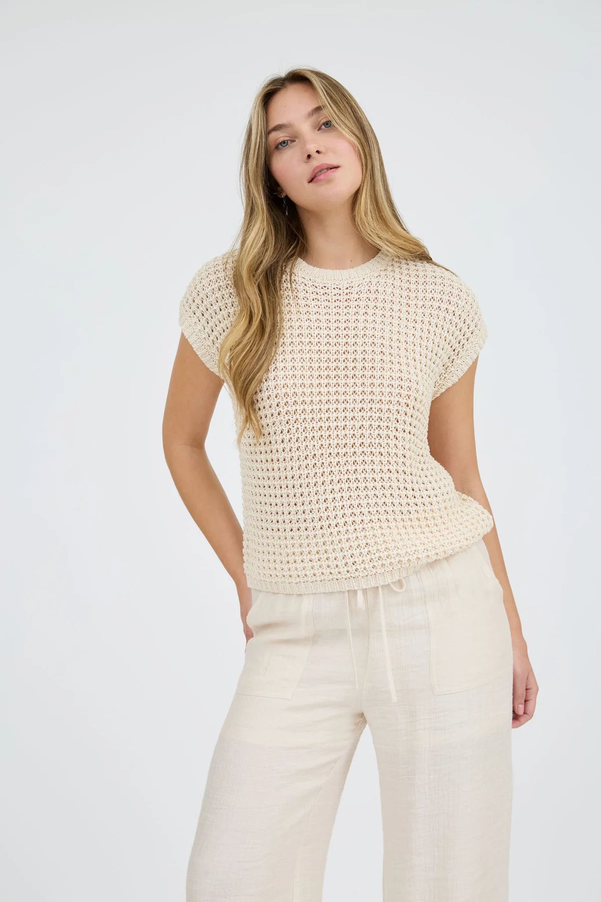 oatmeal crochet shortsleeve knit