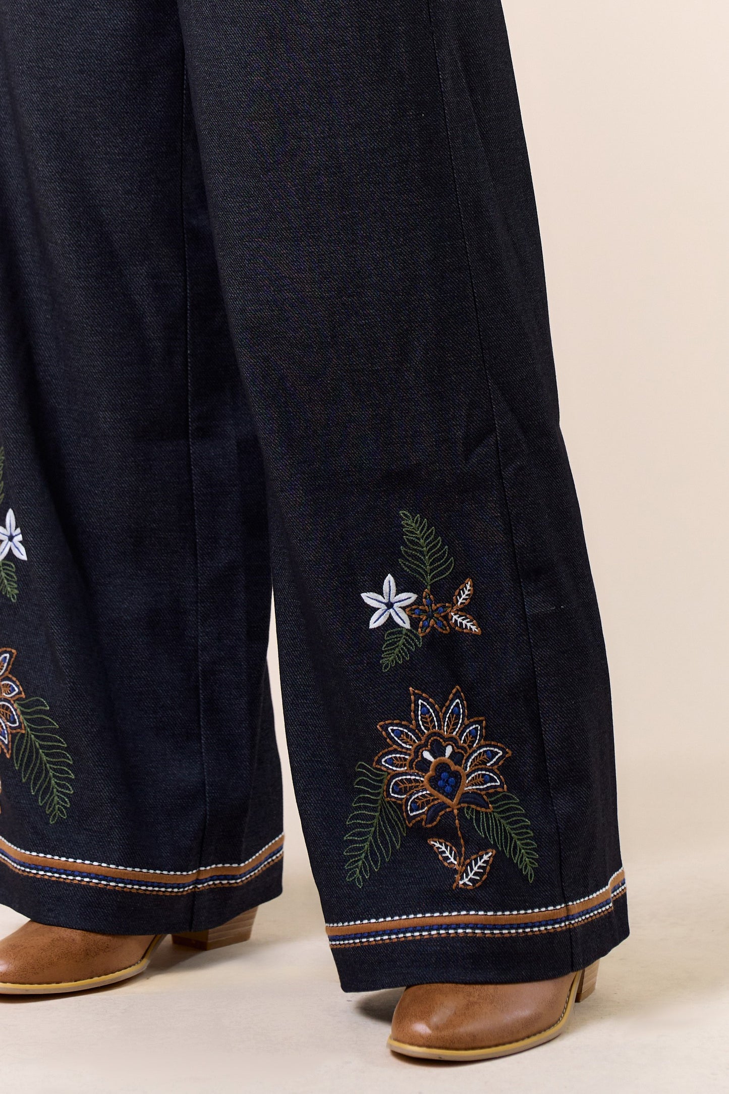 luna embroidered pants