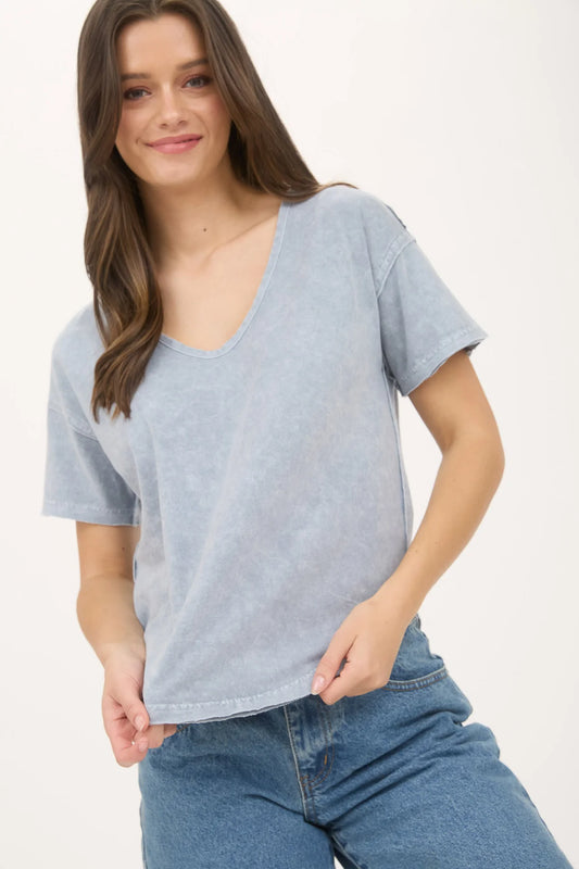 washed scoop neck tee