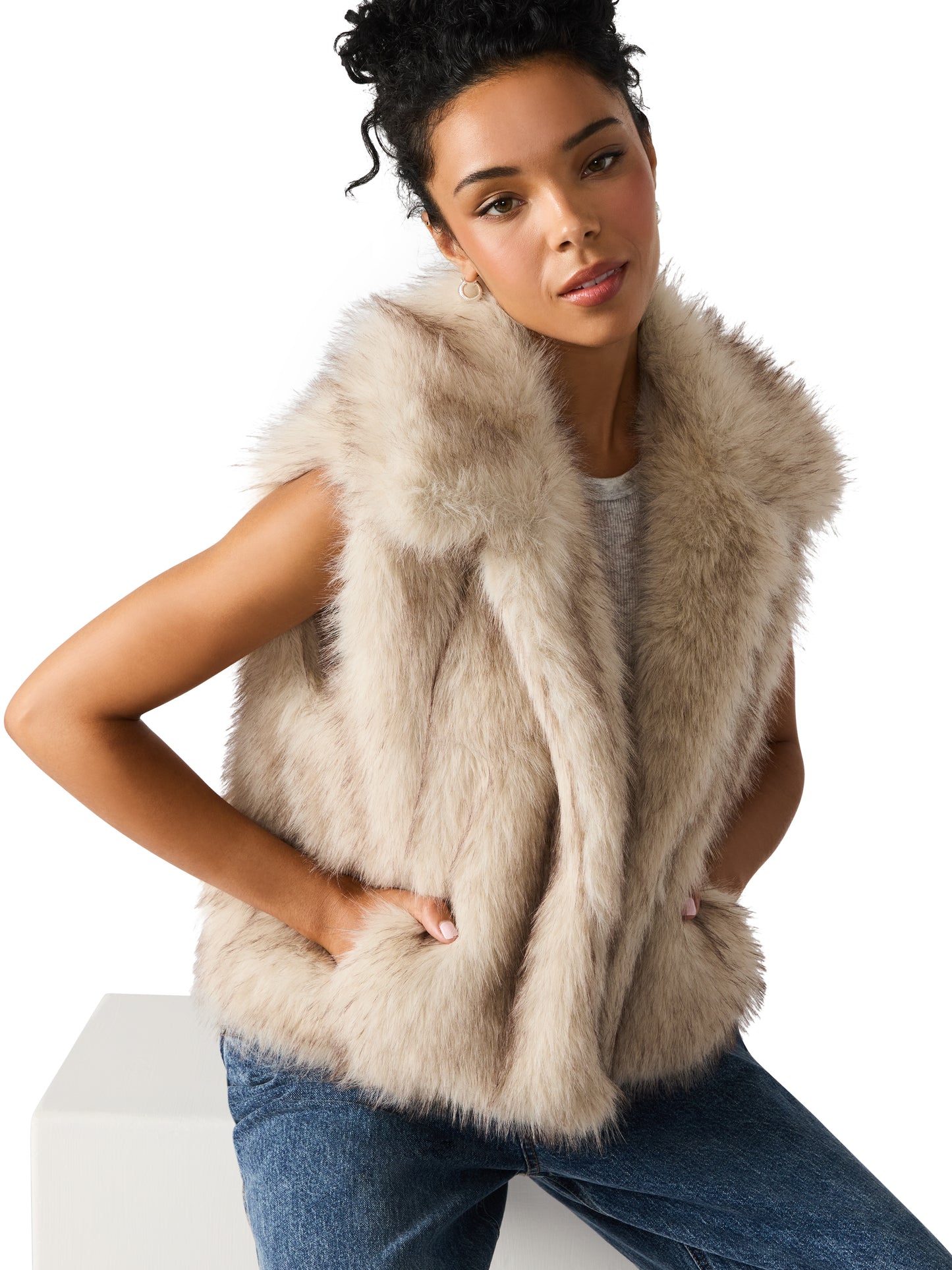 safira fur vest