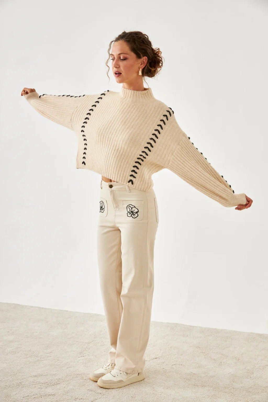 goethi cream stitched knit