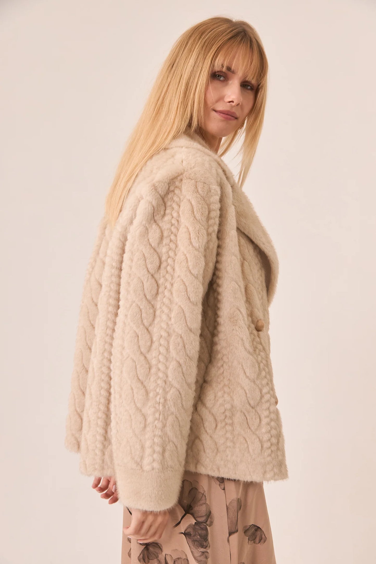 fresia cream fur coat